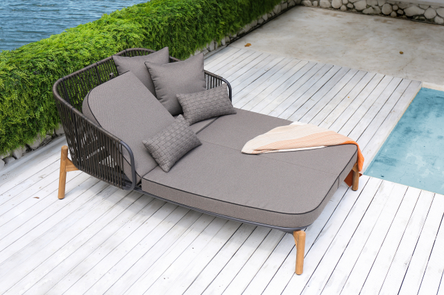 Zebra Pollux Daybed